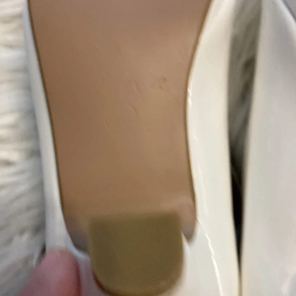 LINK size 13 girls white shoes brand new see all photos for design